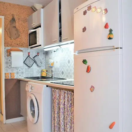 3 Pieces Avec Piscine, Terrasse Et Wifi - - Fr-1-251-561 * Le Lavandou