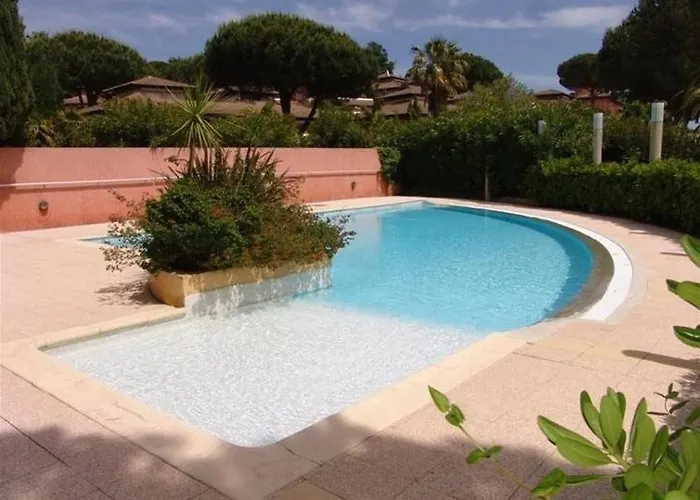 3 Pieces Avec Piscine, Terrasse Et Wifi - - Fr-1-251-561 Le Lavandou